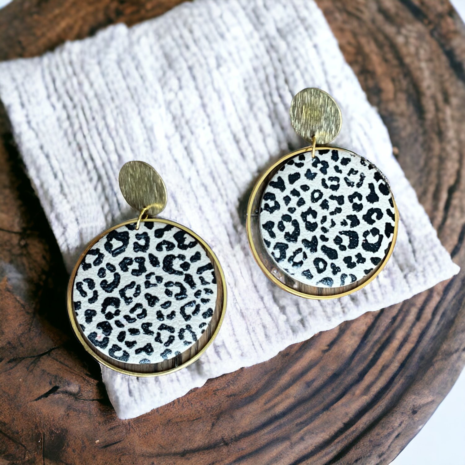 Safari Chic mit Leopardendruck