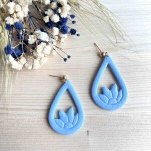 Poppy Pearly hellblau