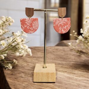 floral-whisper-mit-blumendruck